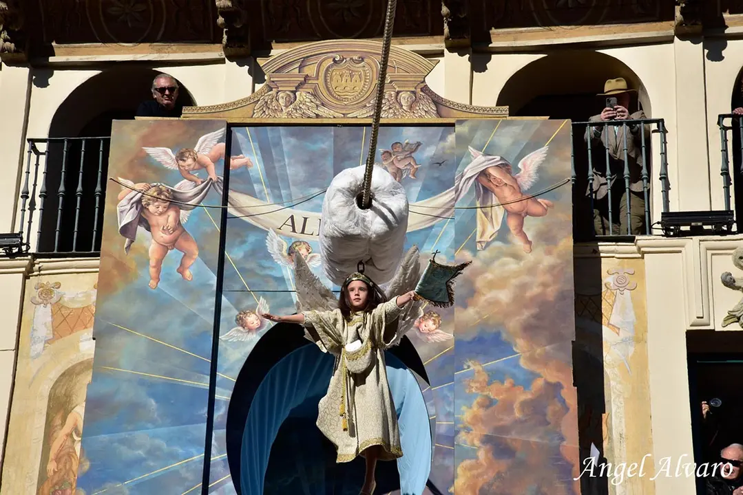 Bajada del &Aacute;ngel 2025 en Tudela 1
