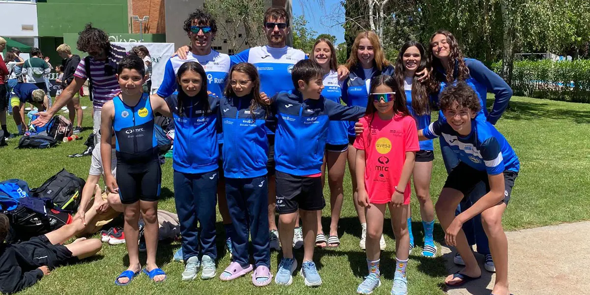 Triatletas del SDR Arenas se dieron cita en el Acuatl&oacute;n El Olivar 1
