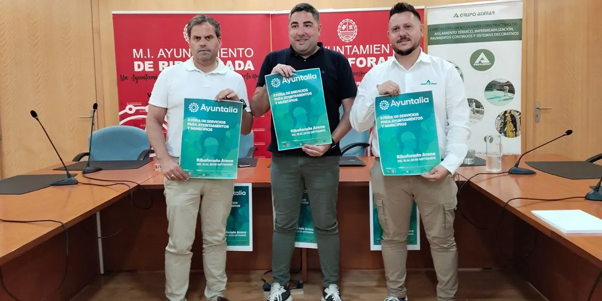 El acto de presentaci&oacute;n de Ayuntalia cont&oacute; con la participaci&oacute;n de Danny Im&iacute;zcoz, Tirso Calvo y Patxi Mart&iacute;nez