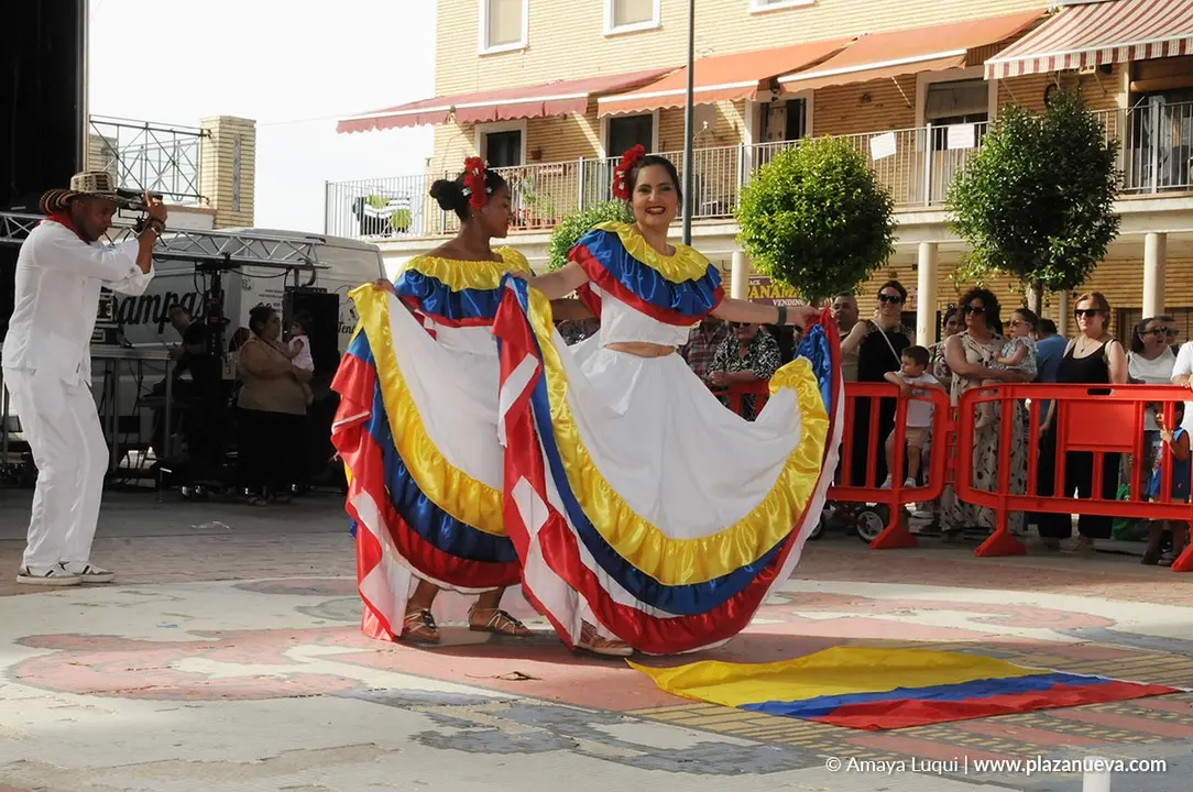 Fiesta Intercultural en Caparroso con gastronom&iacute;a y bailes del mundo 5