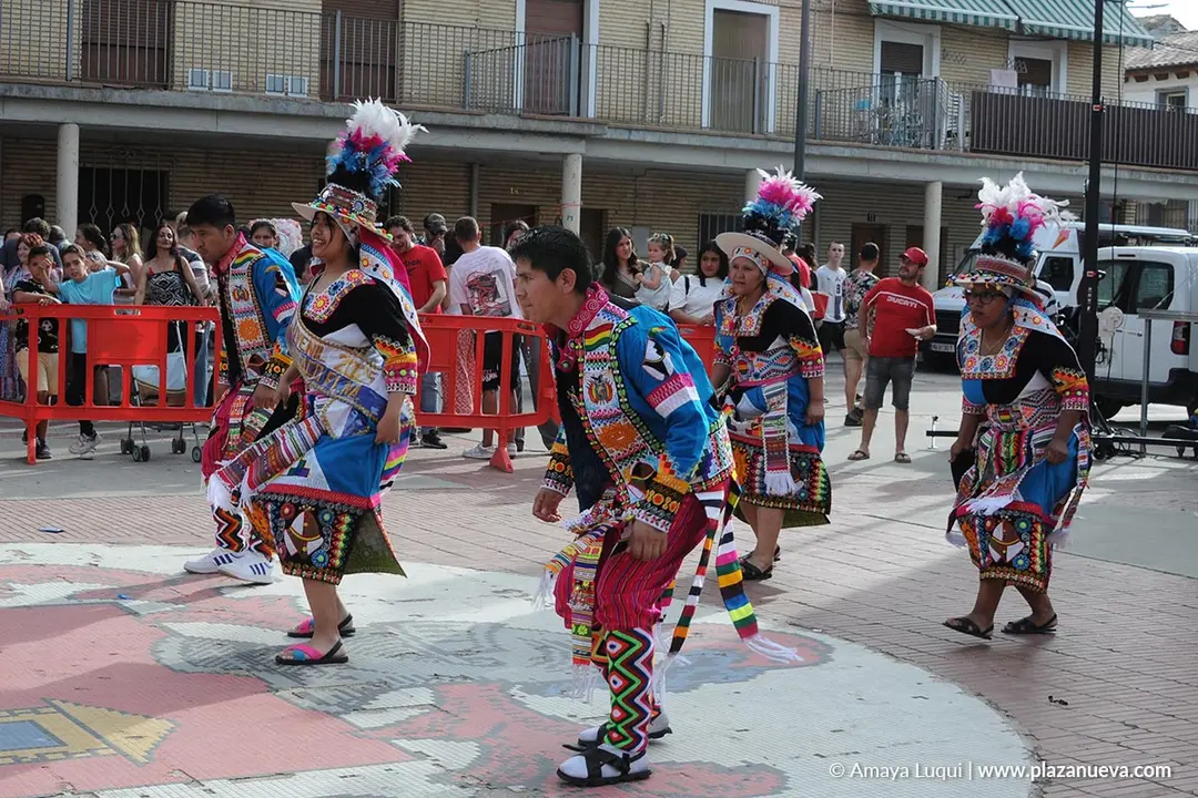 Fiesta Intercultural en Caparroso con gastronom&iacute;a y bailes del mundo 17