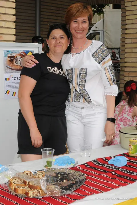Fiesta Intercultural en Caparroso con gastronom&iacute;a y bailes del mundo 14