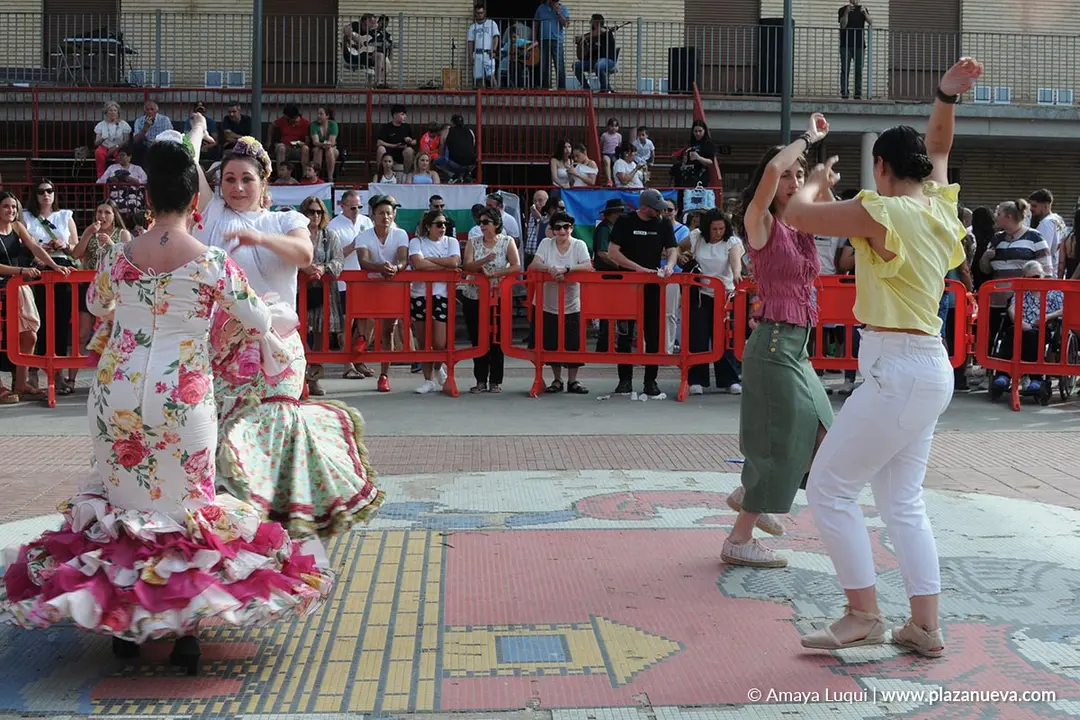 Fiesta Intercultural en Caparroso con gastronom&iacute;a y bailes del mundo 11