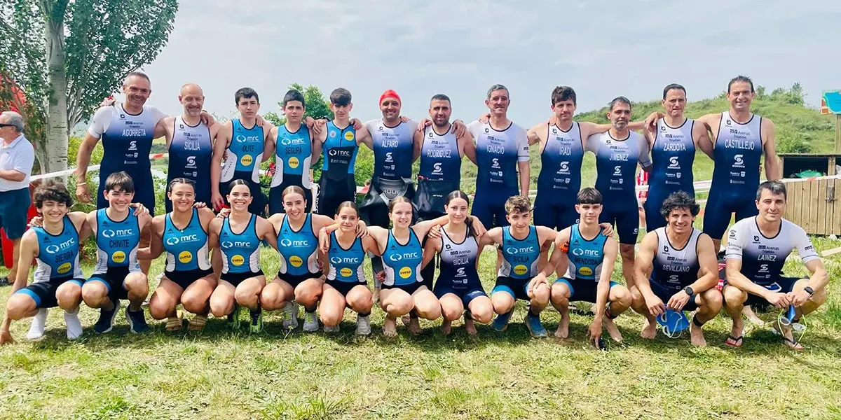Triunfos del Arenas Triatl&oacute;n en Mutriku y Beriain con podio cadete y gran papel del equipo &eacute;lite 1