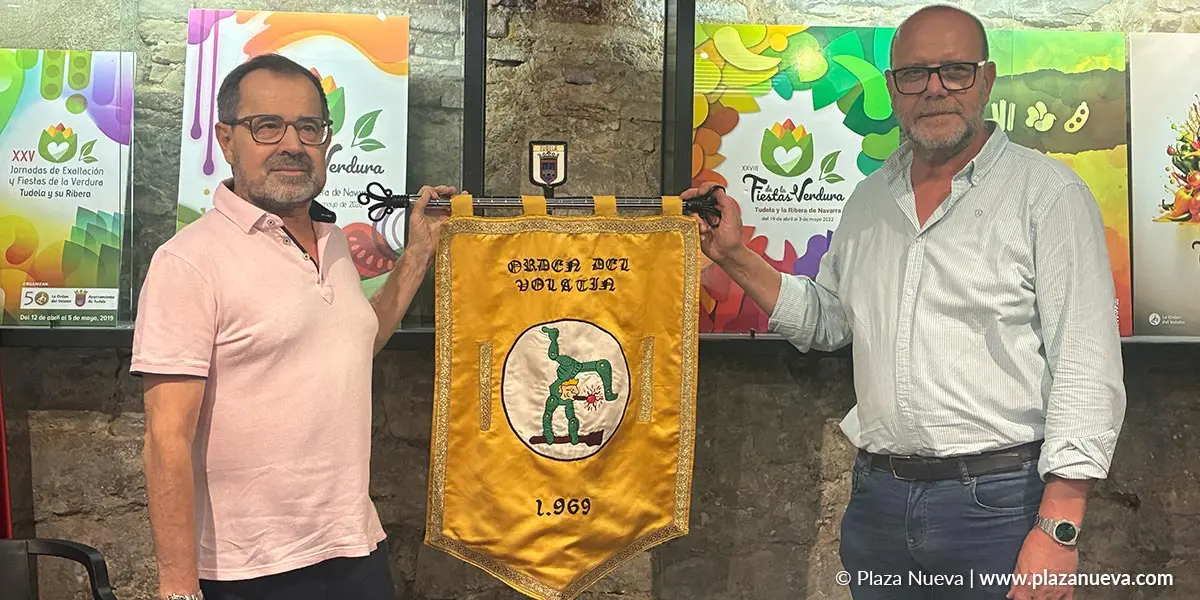 Emilio Garrido y Celes Sebasti&aacute;n durante el relevo presidencial de la Orden del Volat&iacute;n, el pasado 3 de julio