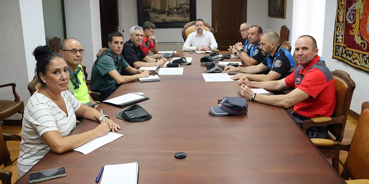 El Ayuntamiento de Tudela ha coordinado un dispositivo de seguridad integral para las fiestas de Santa Ana 2025 con el refuerzo de todos los cuerpos policiales, controles especiales de acceso y vigilancia a&eacute;rea con drones