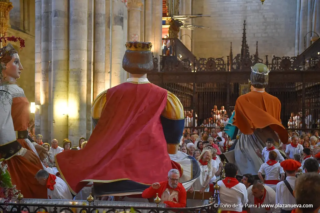 Gigantes en la Novena de Santa Ana Tudela 2025 8