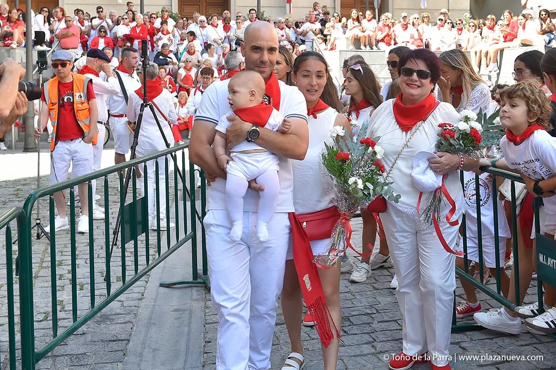 Ofrenda floral a Santa Ana 2025 21