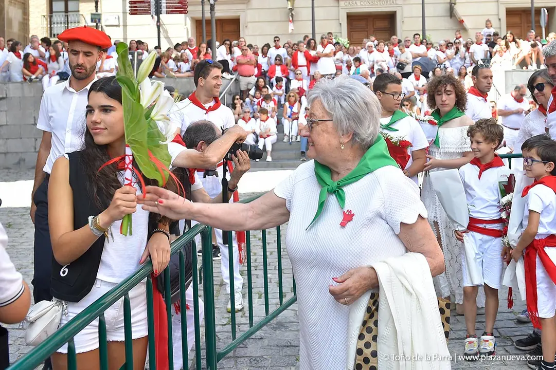 Ofrenda floral a Santa Ana 2025 25