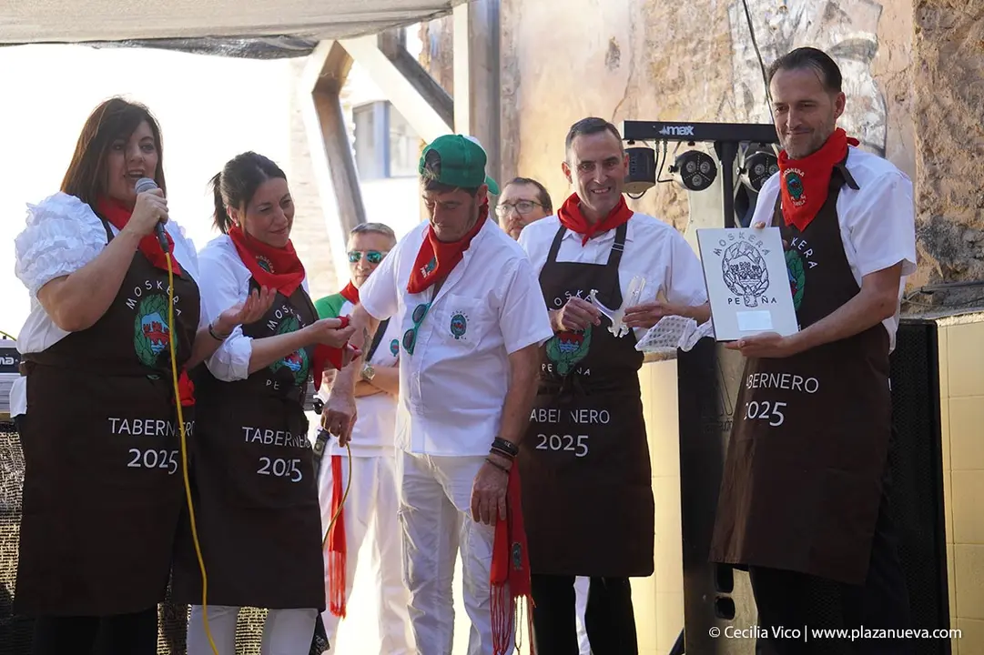 Homenaje Taberneros Populares 2025 Quei Plaza 2
