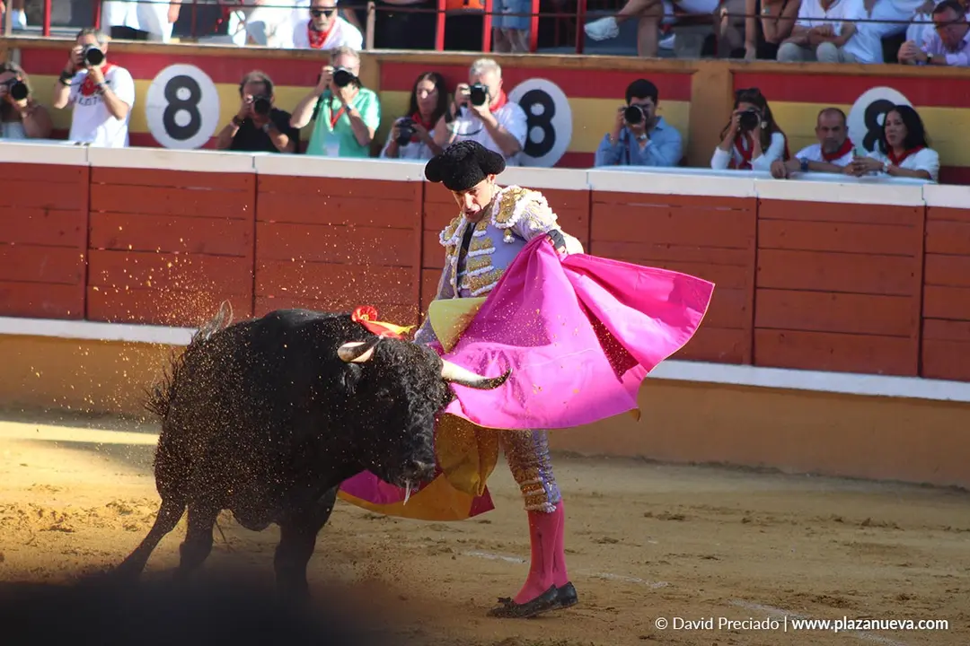 Corrida de toros en Tudela d&iacute;a 26 10