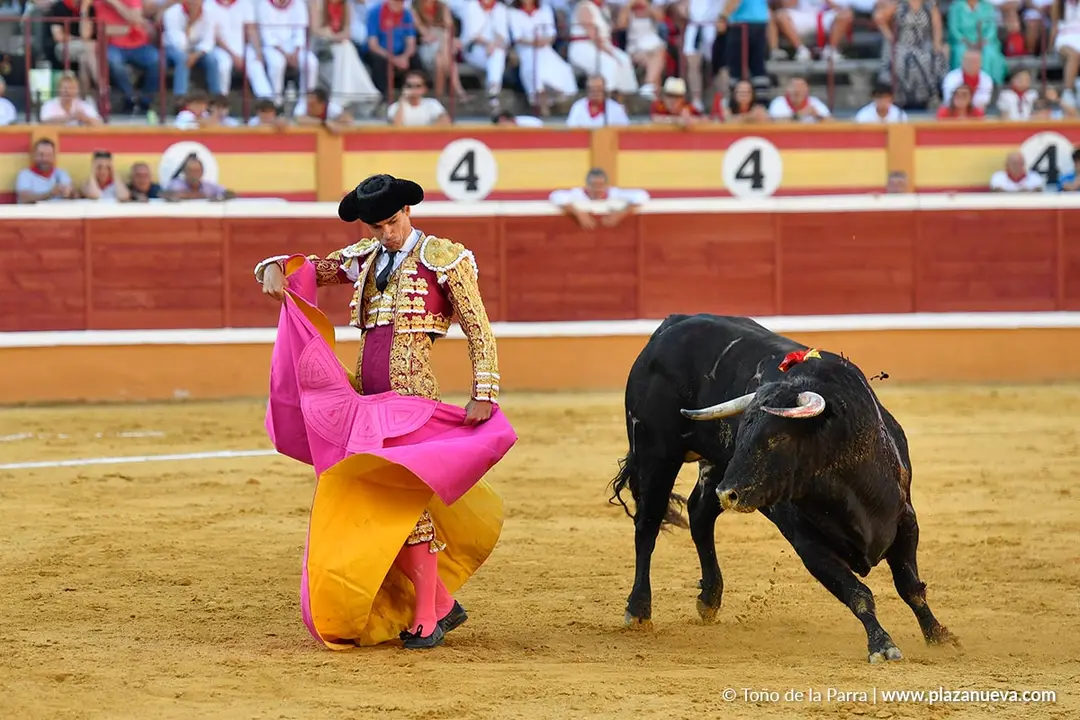 Corrida de toros en Tudela d&iacute;a 26 28