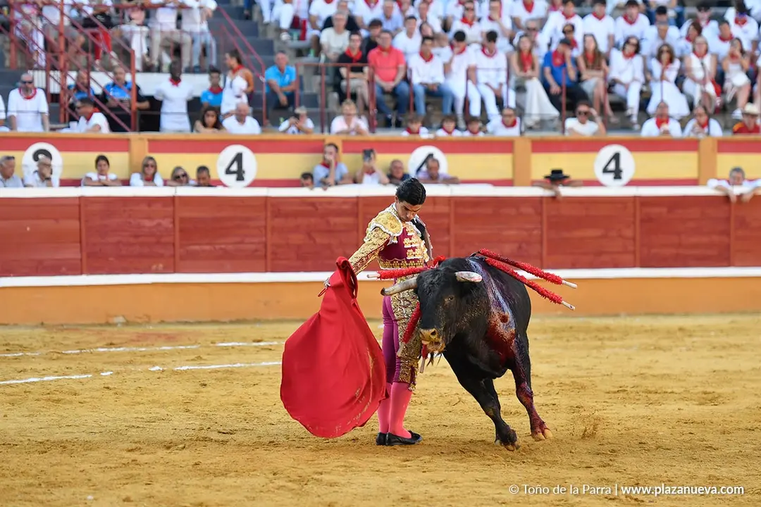 Corrida de toros en Tudela d&iacute;a 26 30