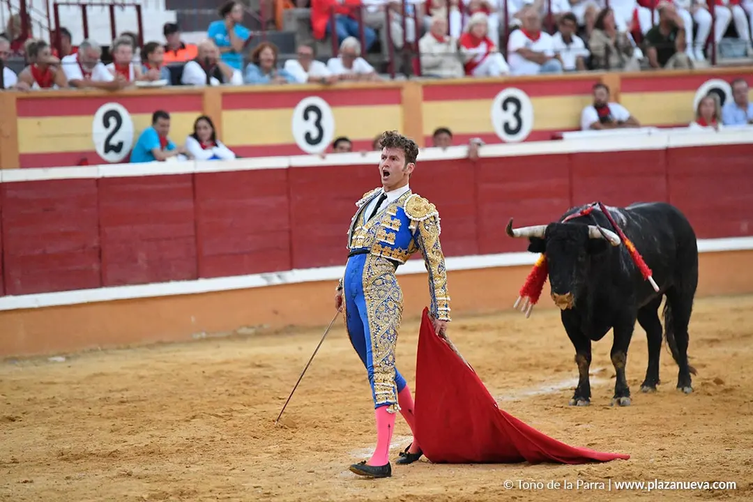 Corrida de toros en Tudela d&iacute;a 26 86