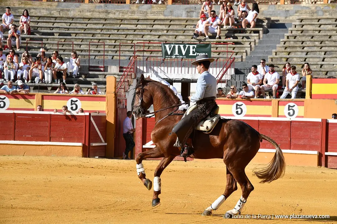 Corrida de rejones en Tudela d&iacute;a 27 2025 7