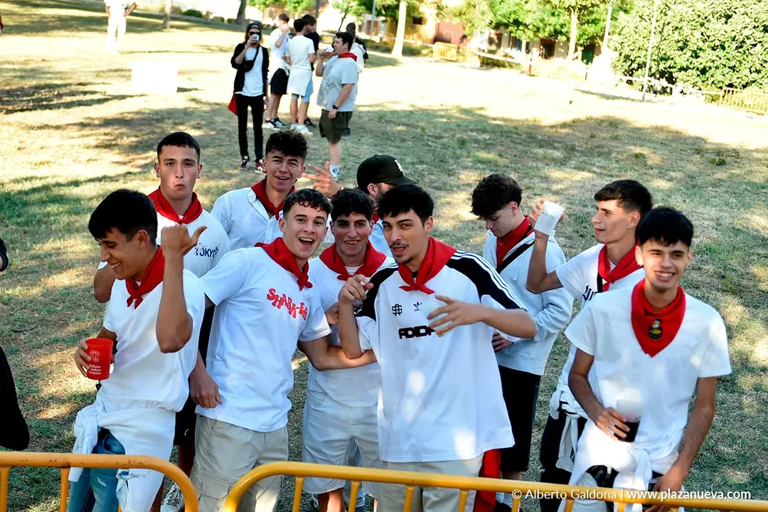 Fiesta joven con DJs en Tudela 2025 5