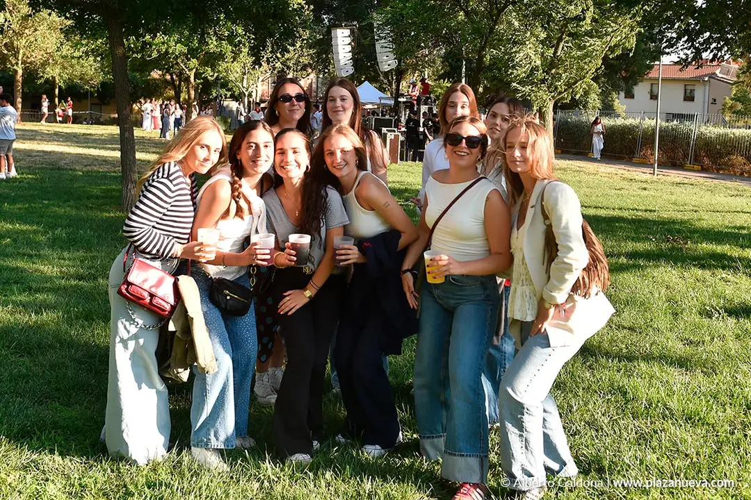 Fiesta joven con DJs en Tudela 2025 7