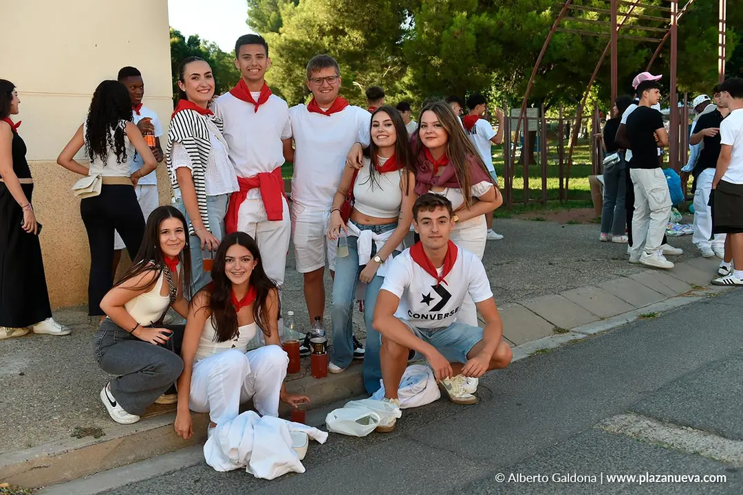 Fiesta joven con DJs en Tudela 2025 21