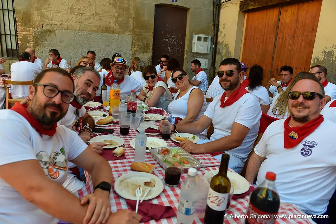 Gorrinasada en Tudela d&iacute;a 30 2025 16