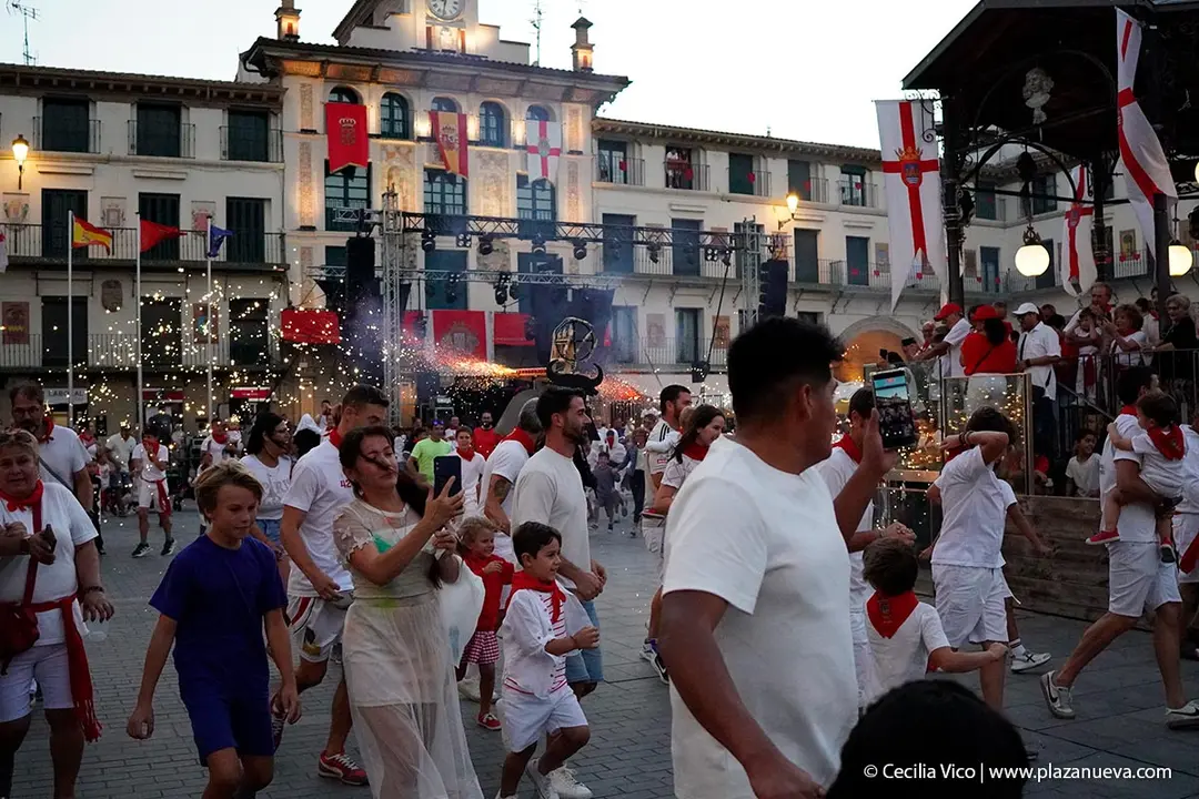 Toro de fuego en Tudela d&iacute;a 27 2025 3