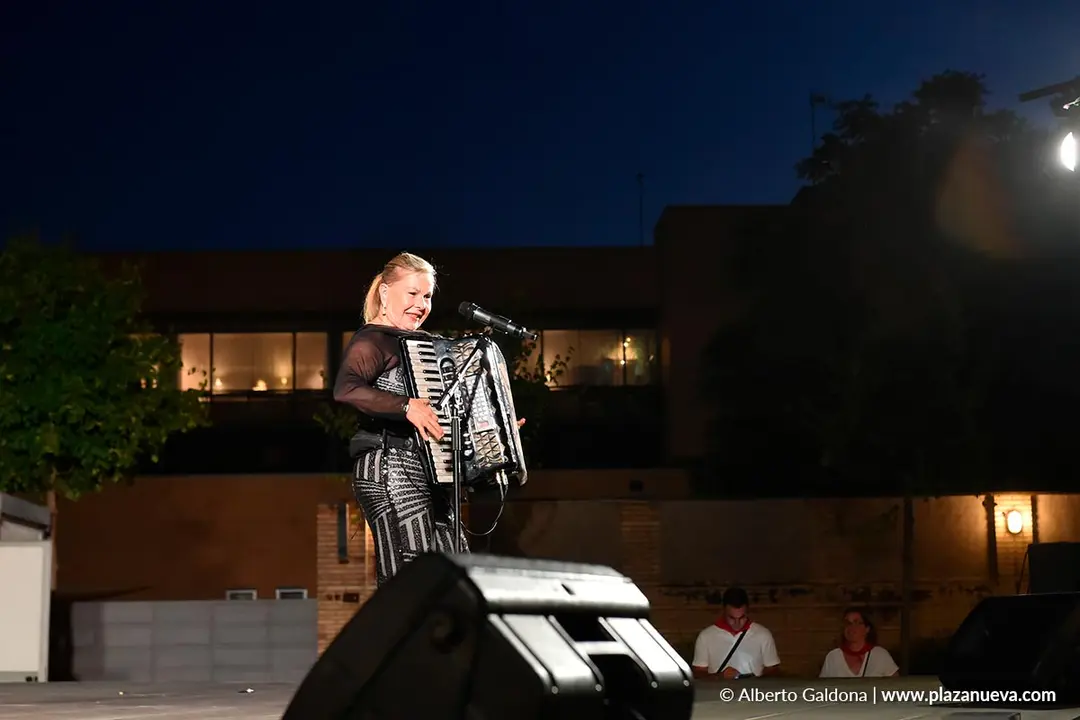 Mar&iacute;a Jes&uacute;s y su acorde&oacute;n en Tudela d&iacute;a 30 2025 3