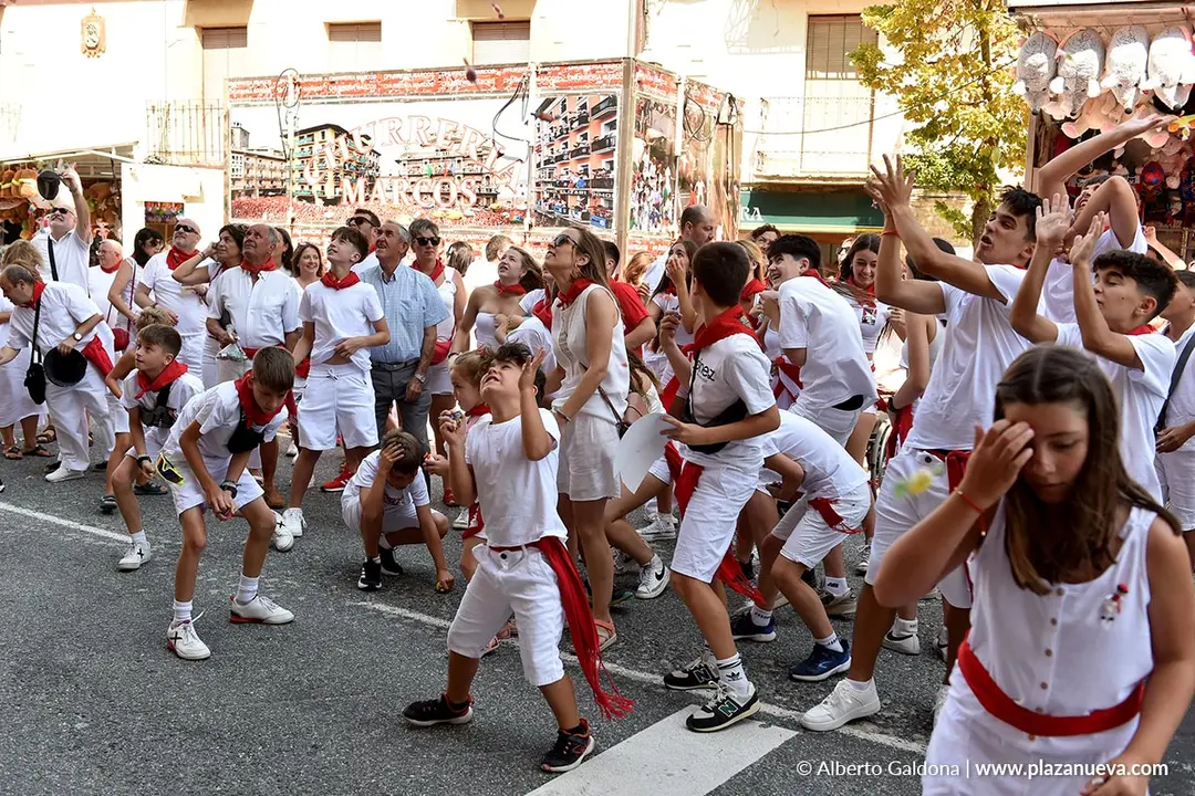 Fiestas de San Mart&iacute;n de Unx 2025   Cohete 30
