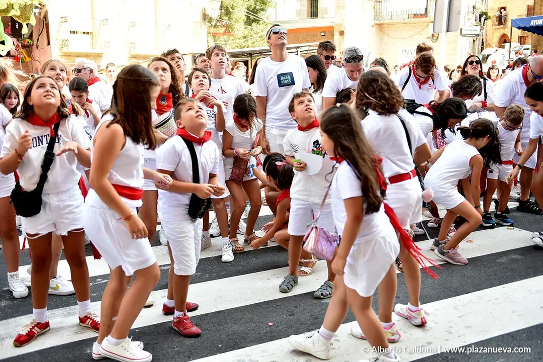 Fiestas de San Mart&iacute;n de Unx 2025   Cohete 32