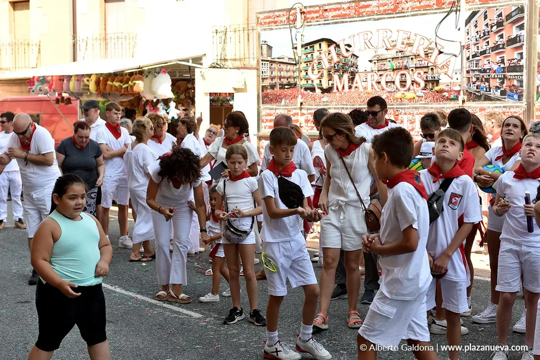 Fiestas de San Mart&iacute;n de Unx 2025   Cohete 34