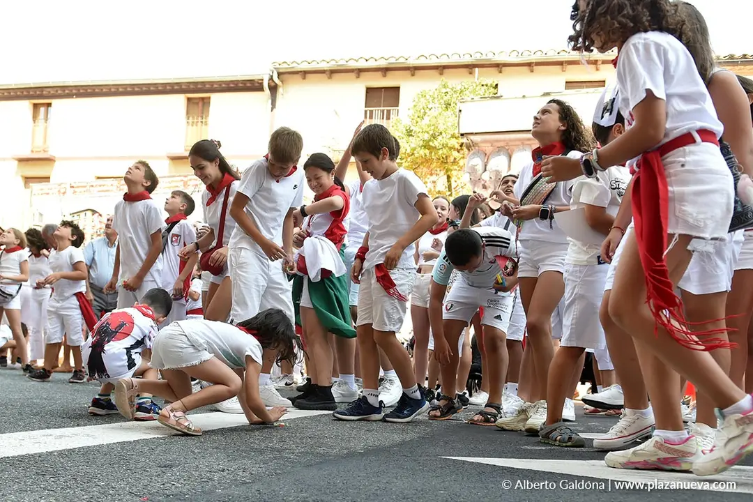 Fiestas de San Mart&iacute;n de Unx 2025   Cohete 38