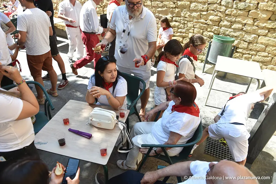 Fiestas de San Mart&iacute;n de Unx 2025   Cohete 56