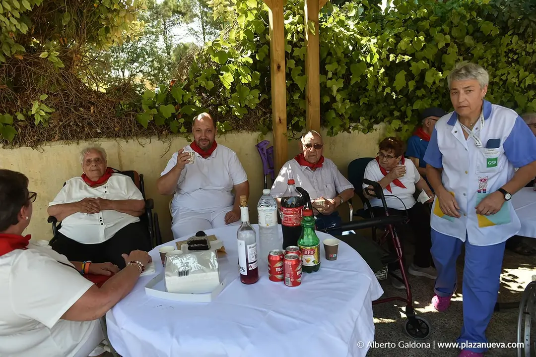 Fiestas de San Mart&iacute;n de Unx 2025   Cohete 58