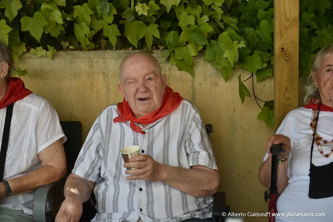 Fiestas de San Mart&iacute;n de Unx 2025   Cohete 60
