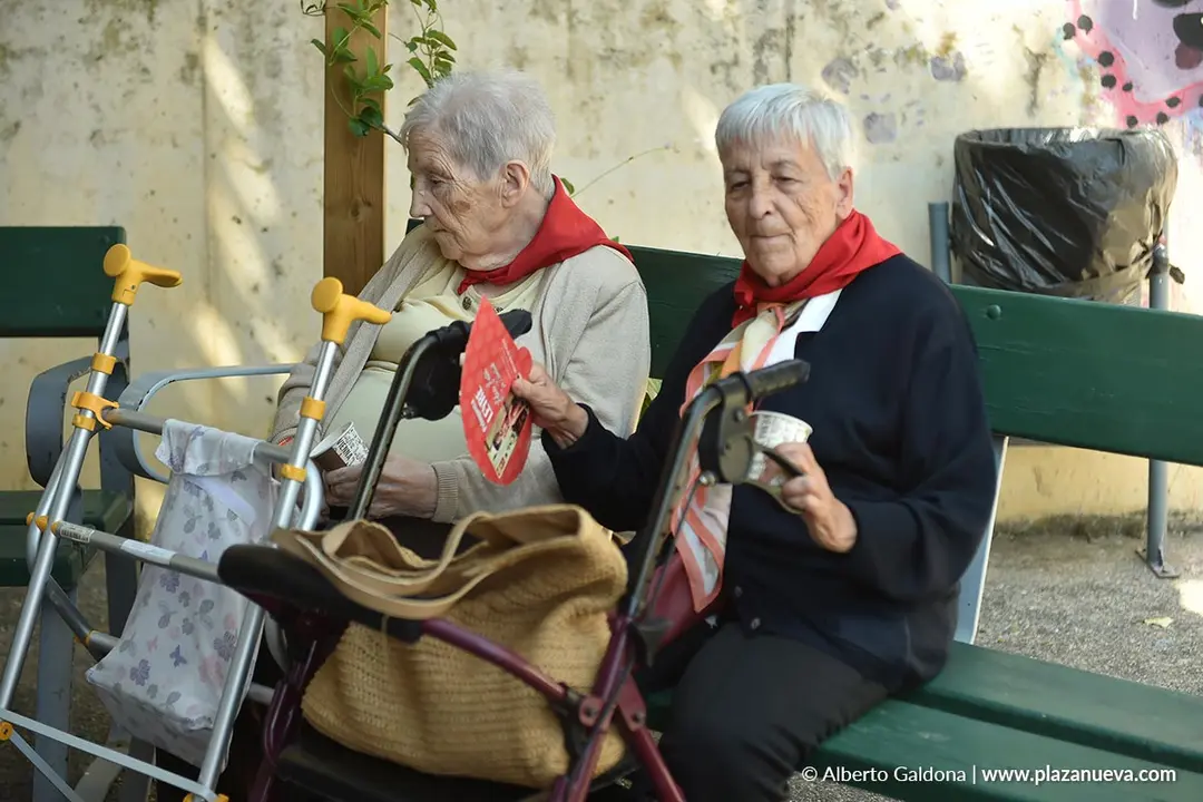 Fiestas de San Mart&iacute;n de Unx 2025   Cohete 64