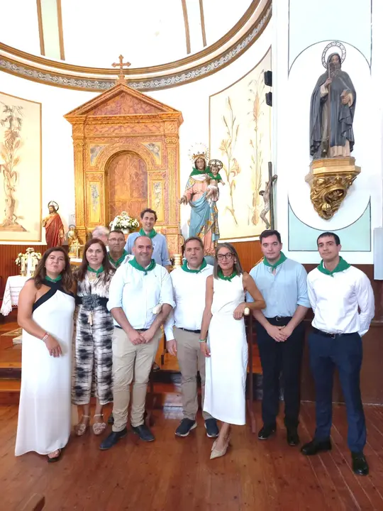 Fiestas de Valverde 2025 Representantes pol&iacute;ticos acompa&ntilde;ando a la alcaldesa Cristina Magall&oacute;n Mart&iacute;nez