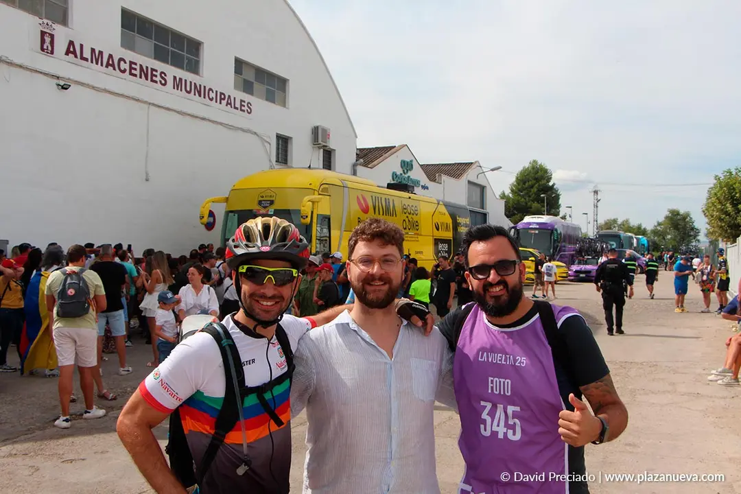 Salida de la etapa 9 de La Vuelta desde Alfaro 48