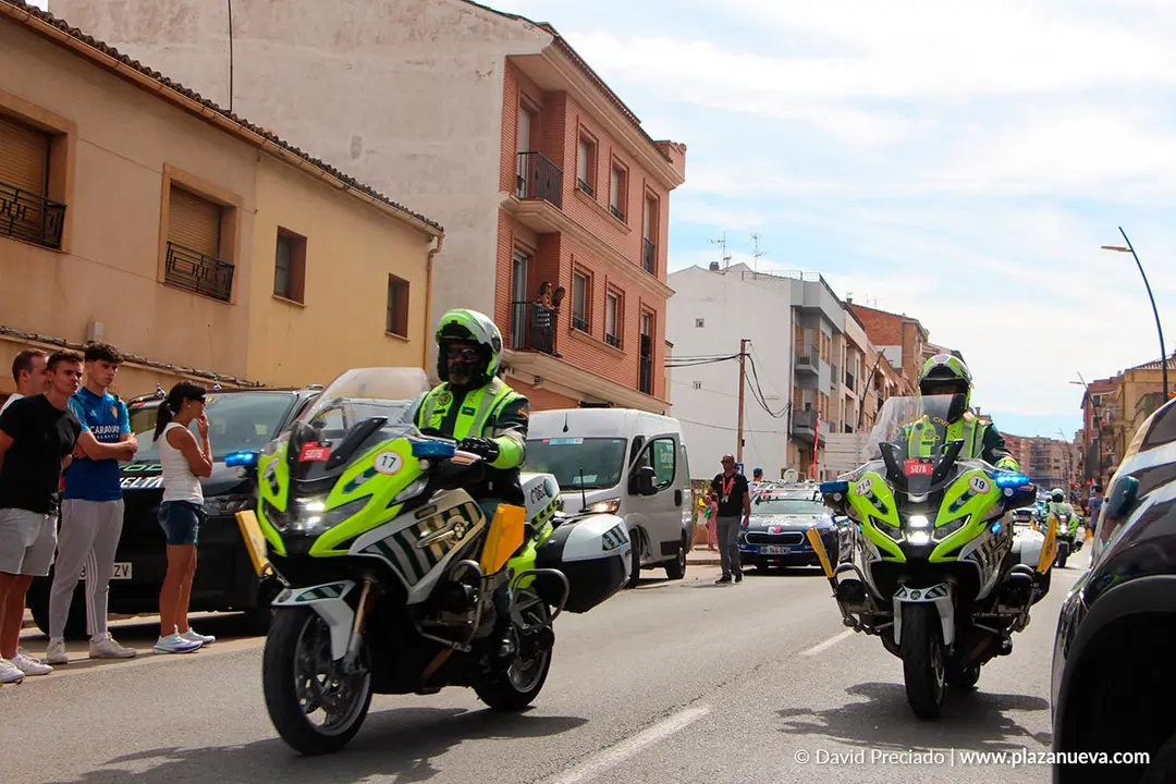 Salida de la etapa 9 de La Vuelta desde Alfaro 50