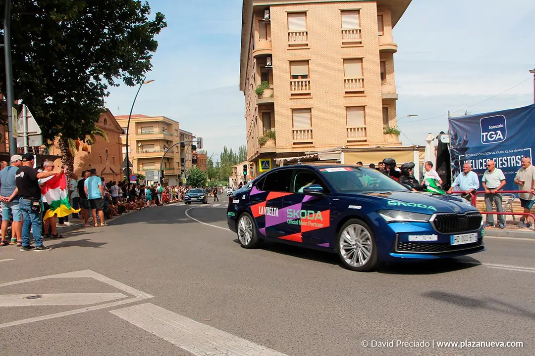 Salida de la etapa 9 de La Vuelta desde Alfaro 62