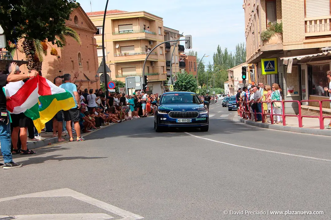 Salida de la etapa 9 de La Vuelta desde Alfaro 63