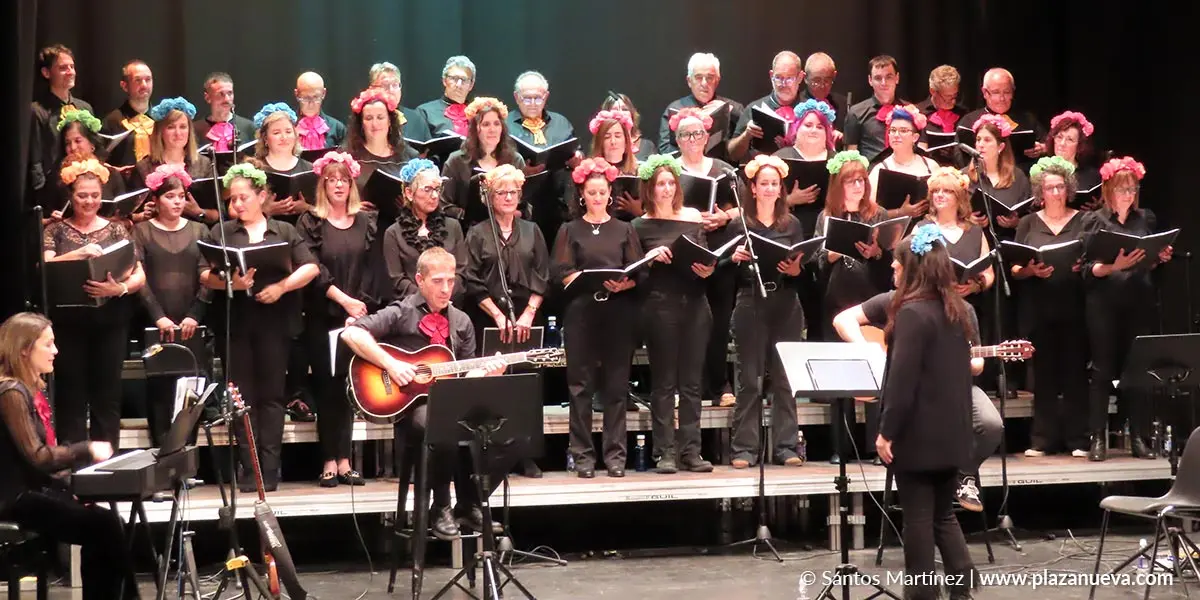 Concierto que ofreci&oacute; la Coral Voces Murchantinas en la localidad de Murchante 4