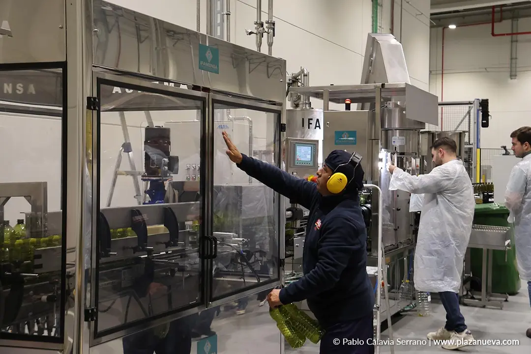Aceites Sand&uacute;a celebra su 50&ordm; aniversario con la inauguraci&oacute;n de nuevas instalaciones en la CAT 38