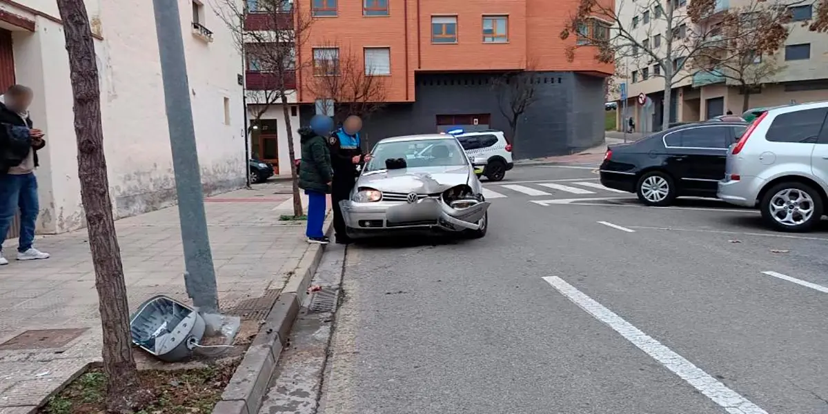 Accidente sin heridos en la Calle Ciego Tudela