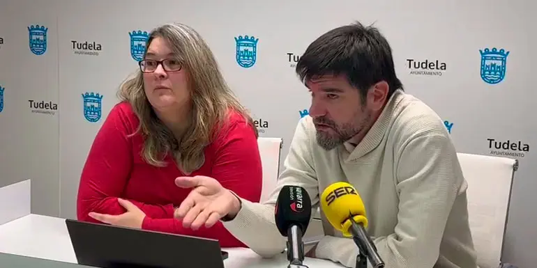 Olga Risueño y Eneko Larrarte en su comparecencia en la rueda de prensa convocada por Contigo Tudela