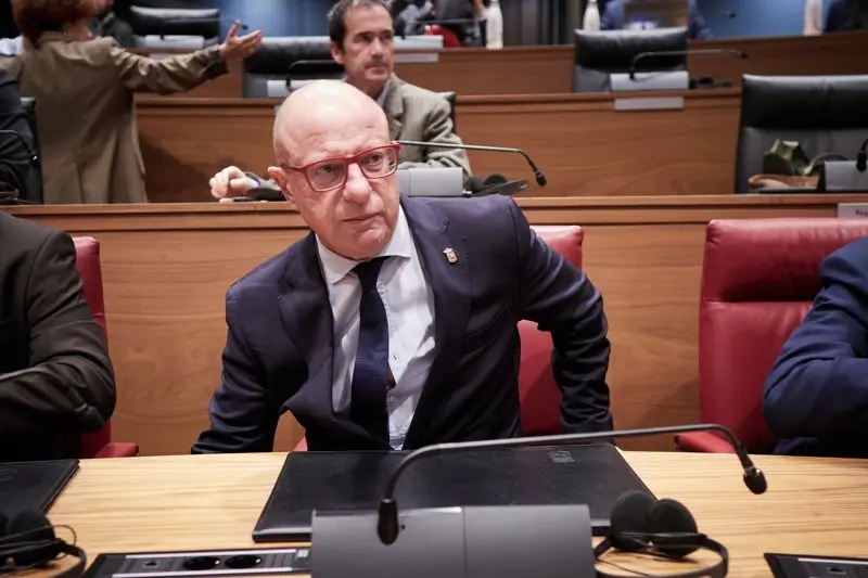 Archivo - El consejero de Educaci&oacute;n del Gobierno de Navarra, Carlos Gimeno.