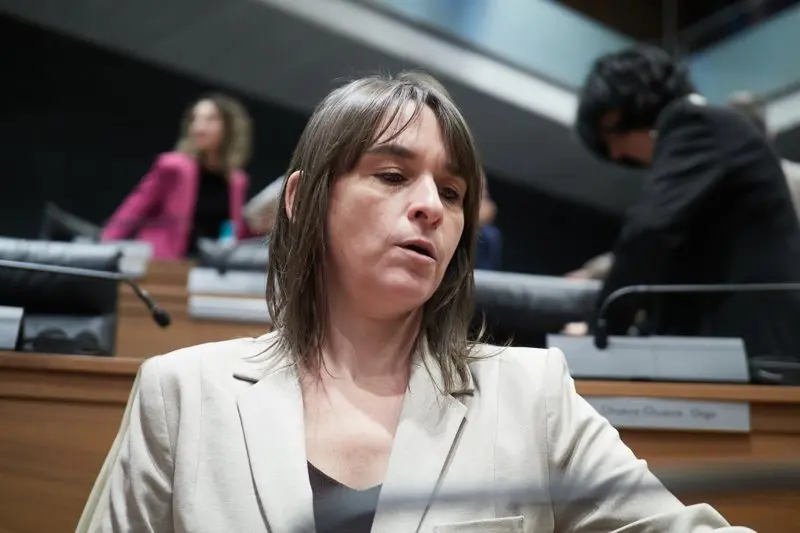 Archivo - La vicepresidenta tercera del Gobierno de Navarra y consejera de Vivienda, Juventud y Pol&iacute;ticas Migratorias, Bego&ntilde;a Alfaro.