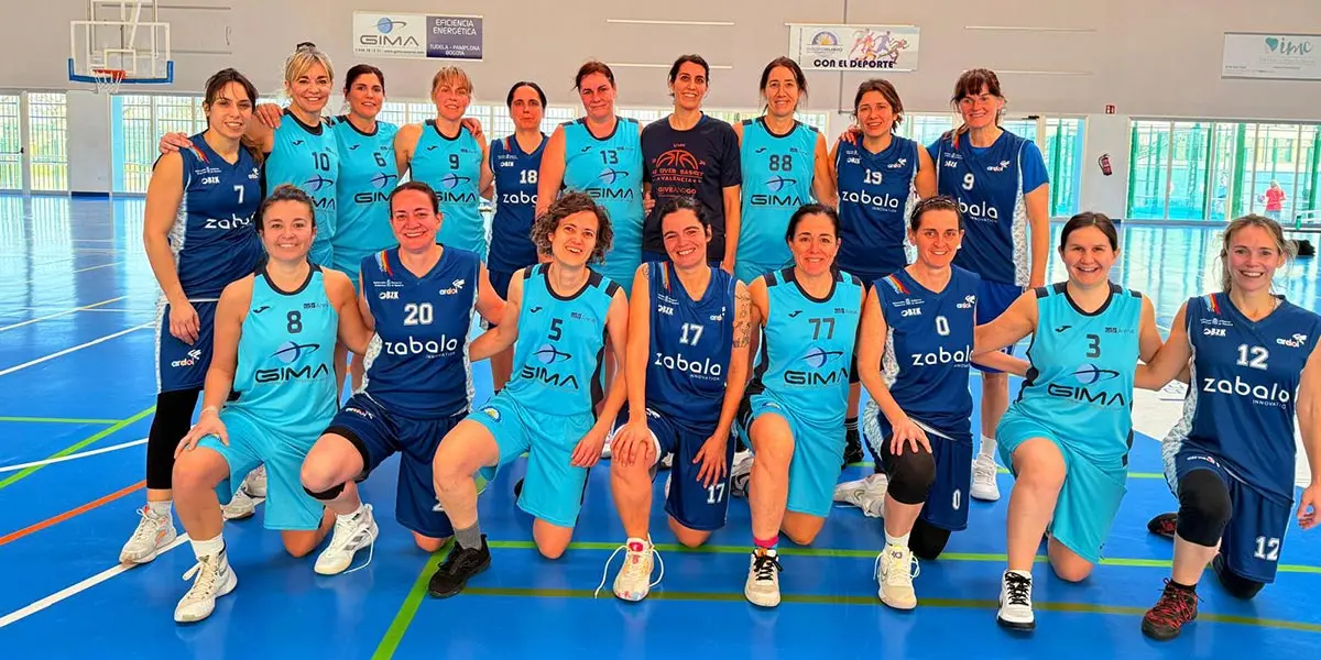 Equipo de veteranas del Grupo Rubio Gima Arenas