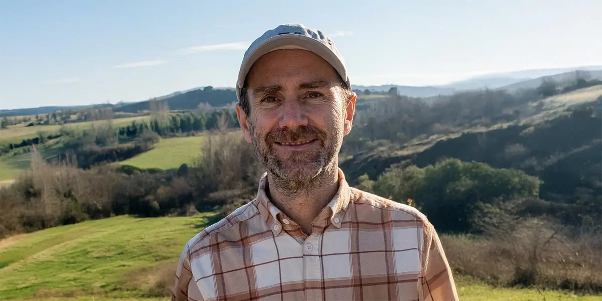 Rub&eacute;n Flamarique Urd&iacute;n se&ntilde;ala que un suelo vivo permite reducir qu&iacute;micos y tener cultivos m&aacute;s sanos y productivos