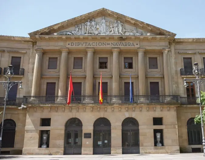 Archivo - El Gobierno de Navarra convoca 15 plazas para el puesto de trabajo de diplomado en Relaciones Laborales 