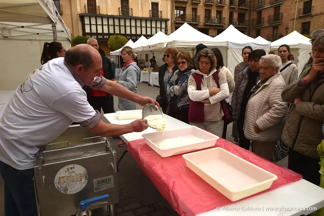 I Feria de Producto Local y Artesan&iacute;a de la Ribera Alta de Navarra en Falces 2026 14