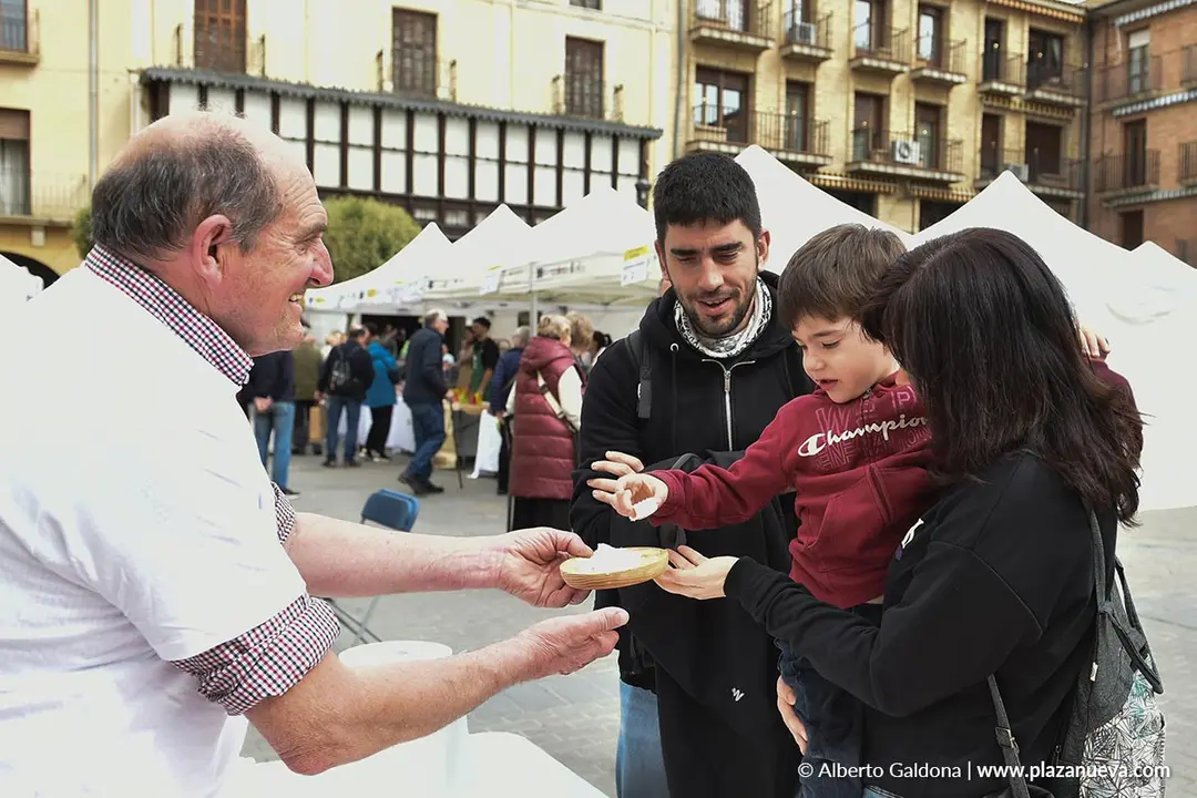 I Feria de Producto Local y Artesan&iacute;a de la Ribera Alta de Navarra en Falces 2026 20