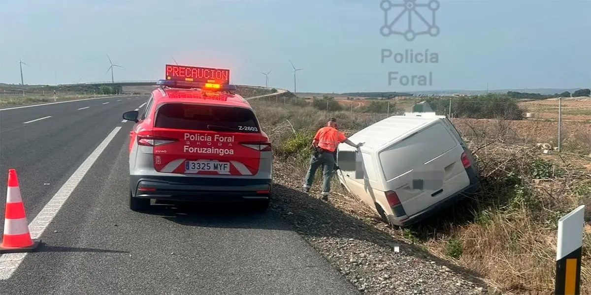 La Polic&iacute;a Foral interviene en la AP-68 en Ablitas tras la salida de v&iacute;a de un turismo con positivo en tres drogas